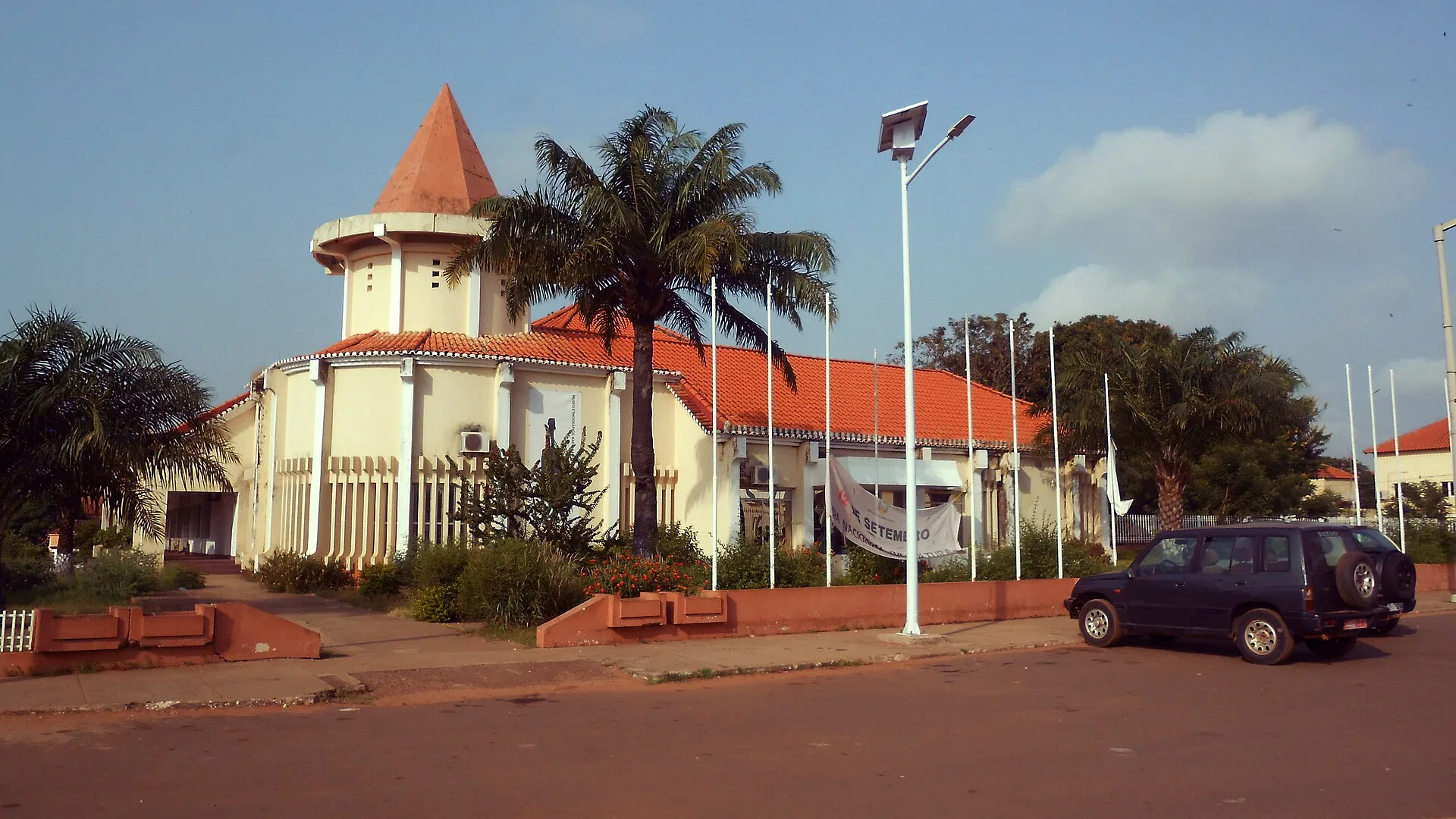 Museu Etnográfico Nacional, Bissau Untitled
